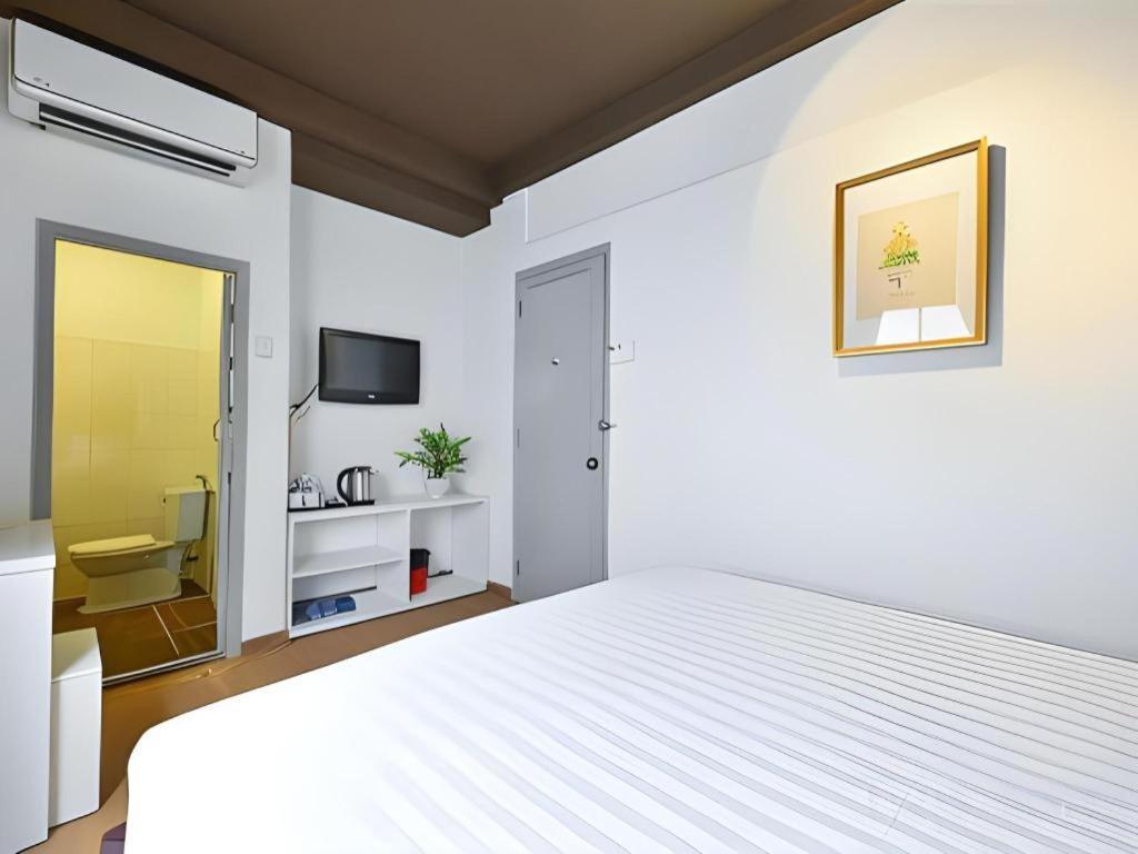 The Noble Swan Wood Park Hotel Ho Chi Minh City Bagian luar foto